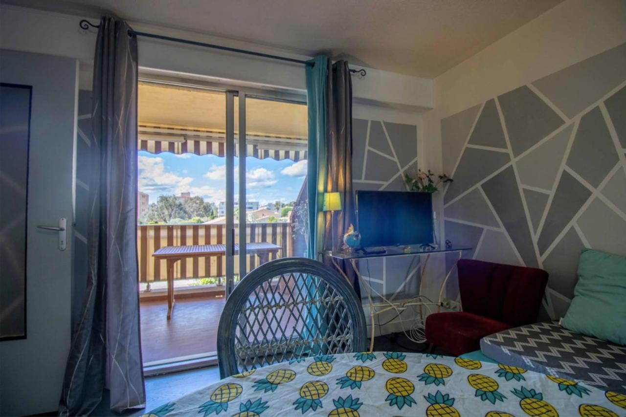 Cosy 35 M2 With Balcony In A Quiet Residence Фрежус Екстер'єр фото